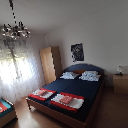 Family Apartment Near Beach Биоград-на-Мору Экстерьер фото
